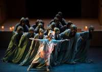La obra &#039;Èdip rei&#039; inauguró el 40 aniversario del festival Sagunt a Escena en el Teatro Romano