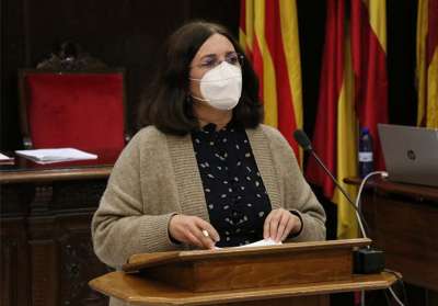 La concejala socialista, Ana María Quesada, presentó la moción en el plenario de este jueves