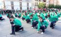 El Colegio San Vicente Ferrer felicitó la navidad a los vecinos de Sagunto con un flashmob