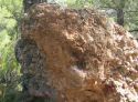 La roca amenazaba con causar daños a una decena de casas de la zona de Beselga