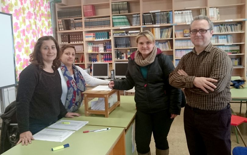 Tarazona acudió a las elecciones en el CEIP Villar Palasí