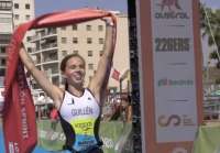 La joven deportista, Livia Guillén, entrando en meta tras proclamarse campeona de España