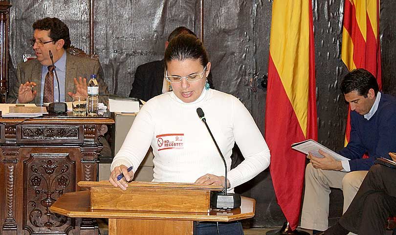 Compromís acusa a Muniesa de lograr superávit «a expensas de las familias saguntinas» 
