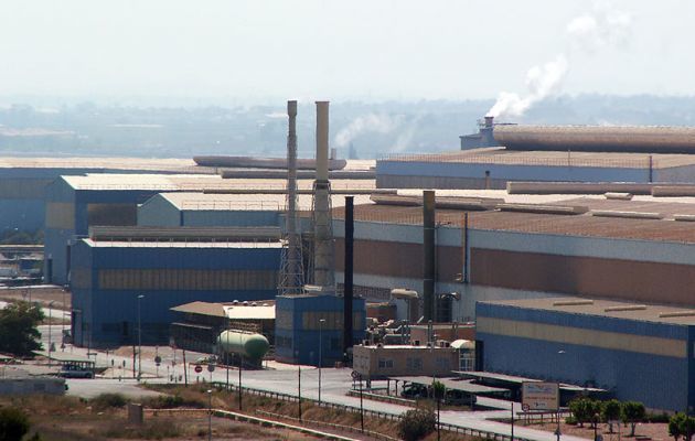 La falta de actividad en Galmed obliga a Arcelor a parar su producción