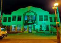 Sagunto se suma al Día Internacional de la ELA iluminando de verde sus edificios municipales