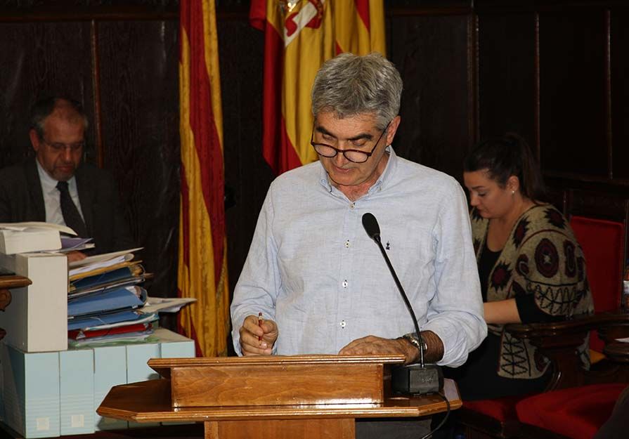 El concejal de Compromís, Enric Ariño, fue el encargado de presentar esta moción