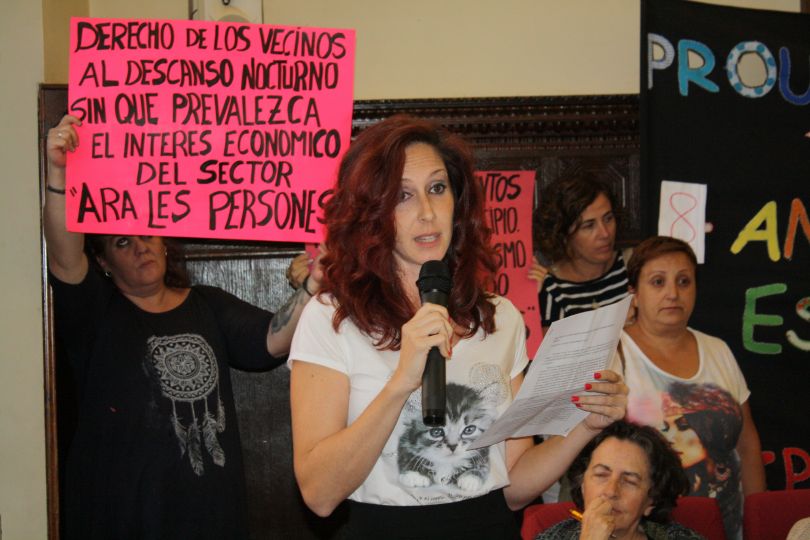 Marta Vilalta fue la encargada de dar lectura del manifiesto de Colonias Felinas