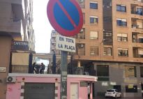 Vecinos  de Sagunto exigen que se habiliten zonas para aparcar en los alrededores del Centro de Salud