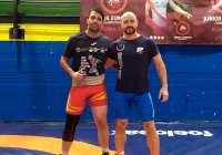 El luchador local, Adrián Valero, está entrenando esta temporada en Turín