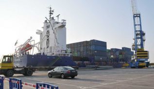 El tráfico de contenedores disminuye un 25,25% en el puerto de Sagunto