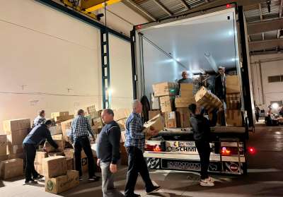 Las donaciones ciudadanas han permitido que Help Ucrania envíe varios convoyes con alimentos, ropa y material