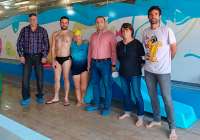 Representantes municipales se han acercado a la piscina para conocer este proyecto de primera mano