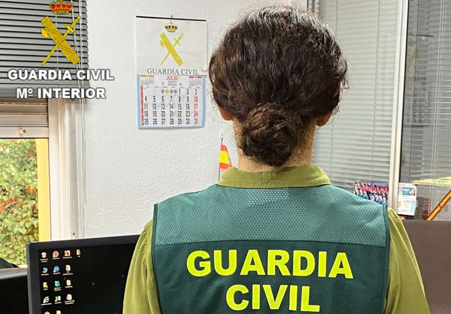 El delito fue detectado por un equipo de radar de la Agrupación de Tráfico de la Guardia Civil de València