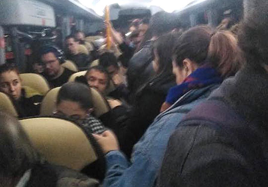 Imagen del autobús de València a Puerto de Sagunto de este jueves a las 21:26 horas