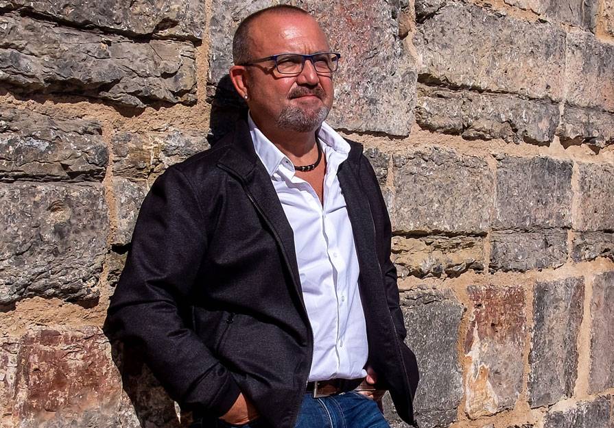 El saguntino Antoni Gómez, periodista, poeta y escritor (Fotos: Pilar Sampedro)    