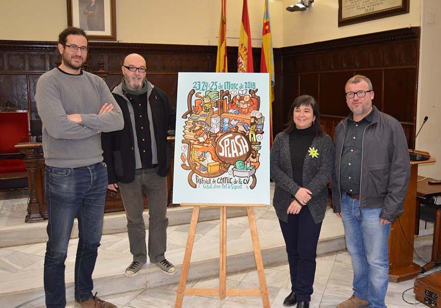 Los representantes municipales junto a los creadores del cartel del festival