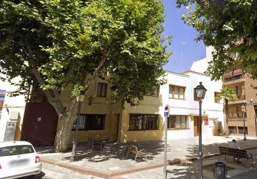 En la imagen el edificio del CEAM de Sagunto, situado en la Plaza Hospital