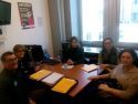 Los sindicalistas locales junto a representantes del CES y la eurodiputada Marina Albiol