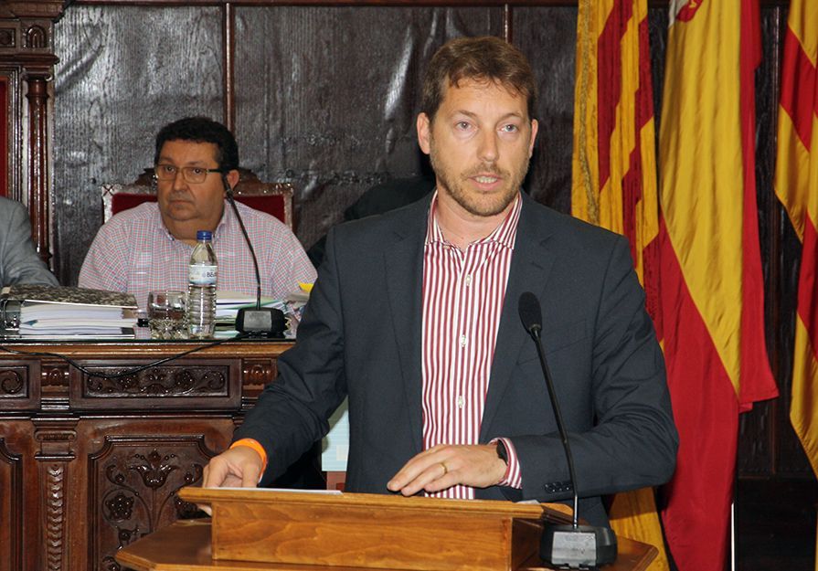 El portavoz de Ciudadanos, Raúl Castillo, en un pleno municipal