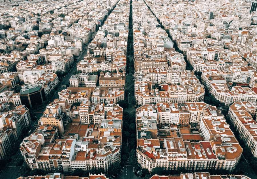 Ventajas de vender tu vivienda en Barcelona con la ayuda de expertos