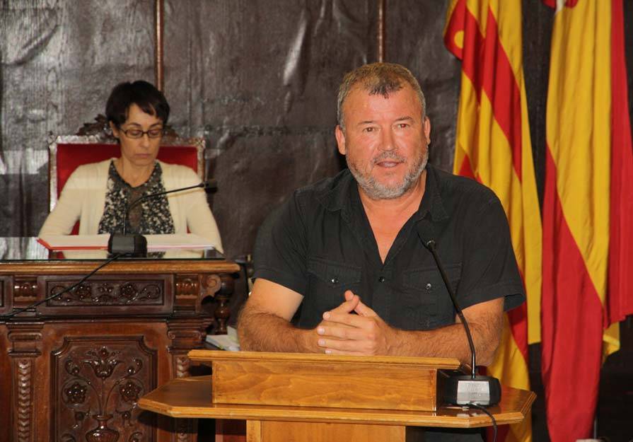 El portavoz de Compromís per Sagunt, Francesc Fernández, en un pleno municipal