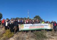 Unas 200 personas participaron en la marxa a peu contra la planta fotovoltaica que se proyecta en los campos de Montíber
