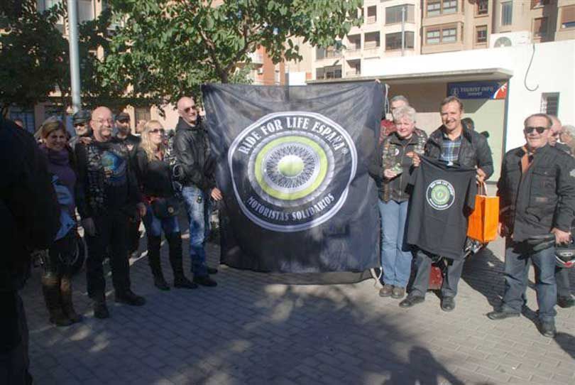 Sagunto recibió ayer la visita de más de 100 motoristas solidarios de la Ride for Life España 