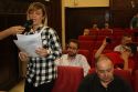 La representante del AMPA del CEIP María Yocasta, Minerva Ferrer, ha intervenido en el pleno