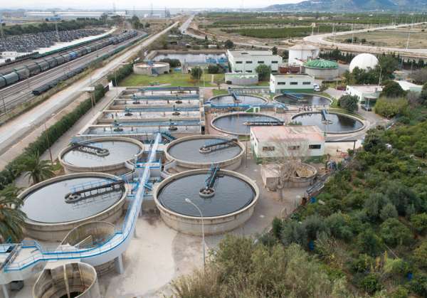 La planta depuradora de Sagunto pertenece a la EPSAR, que se financia con el canon de saneamiento