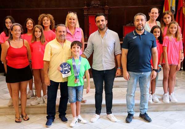 Homenaje en Sagunto al Club Gimnasia Rítmica Morvedre por sus buenos resultados en los campeonatos de España