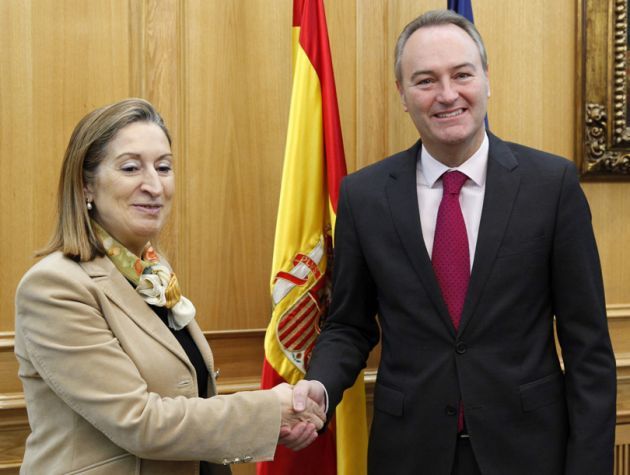 Ana Pastor y Alberto Fabra tras la firma del protocolo de colaboración en Madrid