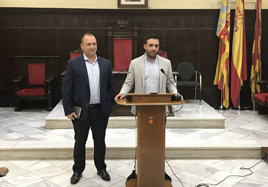 El vicepresidente de la Generalitat, Rubén Martínez, y el alcalde de Sagunto, Darío Moreno, en foto de archivo