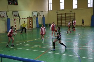 Los equipos juvenil e infantil del Club Balonmano Alto Horno consiguen sendas victorias
