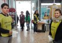 Voluntarios que participaron en esta campaña de recogida de alimentos el pasado año