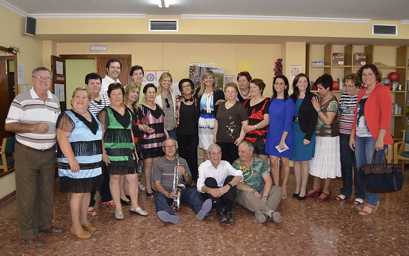 La consellera de Bienestar Social y concejales del equipo de gobierno visitan el CEAM de Sagunto 