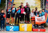Los cuatro integrantes del equipo mixto e inclusivo del Morvedre Triatlón subió a lo más alto del podio