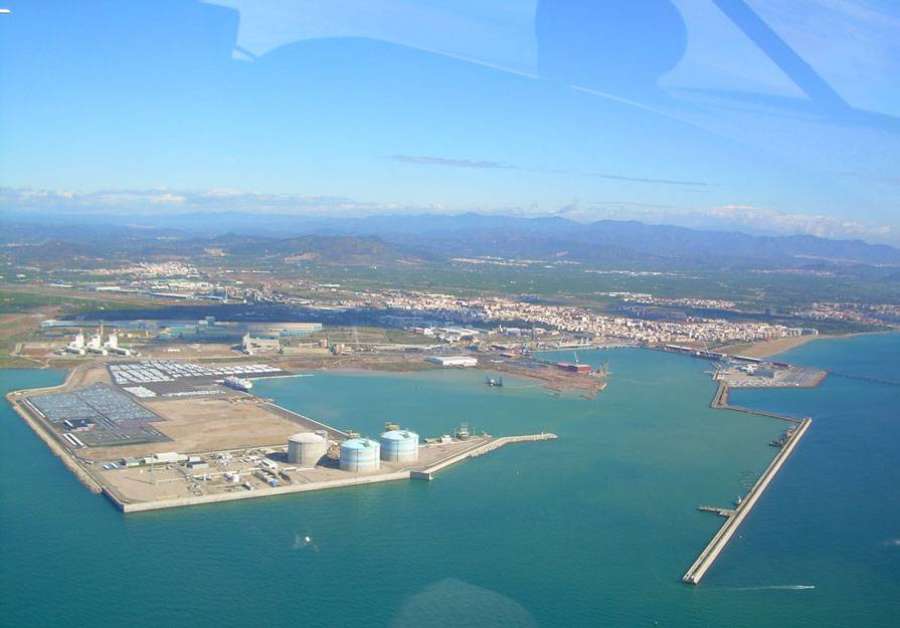 El puerto comercial de Sagunto ocupa la posición 15 en el ranking nacional
