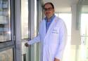 El doctor Alejandro Pérez-Fidalgo, médico adjunto del Servicio de Oncología del Hospital Clínico de Valencia e investigador de INCLIVA