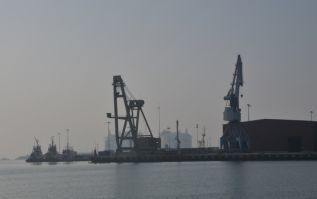 La plantilla de la Autoridad Portuaria en Sagunto secunda el paro general