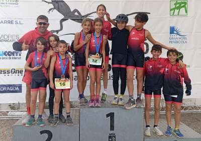 Cuatro podios para la Escuela de Triatlón Huracán Puerto Sagunto en el duatlón cross de Benicarló