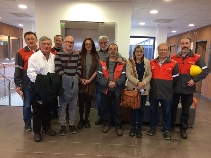 La portavoz de IU en Madrid junto a responsables del PCPV y CCOO en su visita a ArcelorMittal