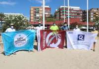 Las banderas Q de Calidad y Safe Tourism Certified ya ondean en las playas de Sagunto