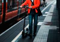 La prohibición de patinetes eléctricos en los trenes de Renfe entrará en vigor el próximo 12 de diciembre