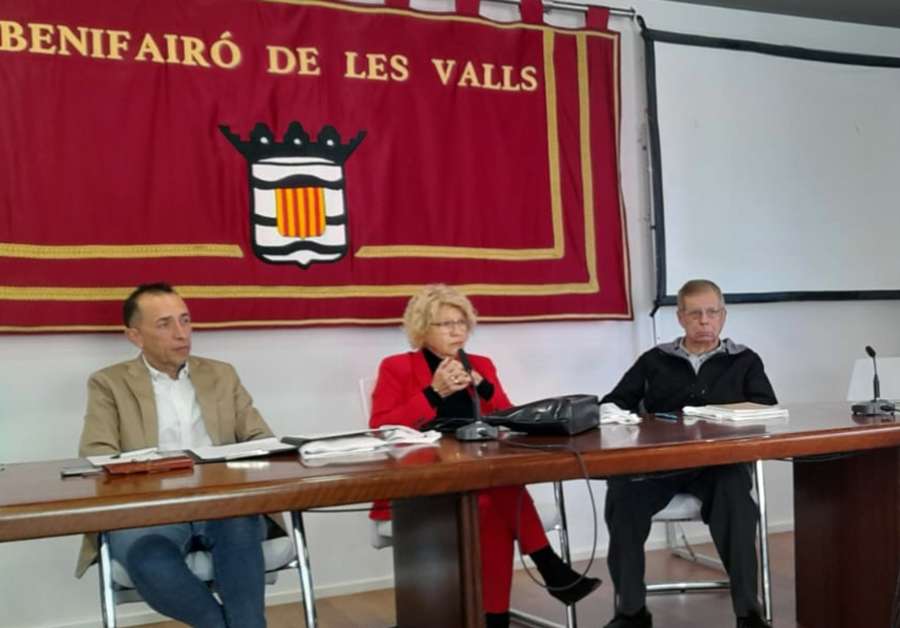 Los cronistas e investigadores fueron recibidos en el Ayuntamiento de Benifairó de les Valls