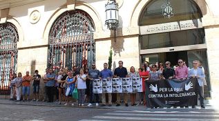 Sagunto rinde homenaje a las víctimas del terrorismo de ETA y a la sociedad española