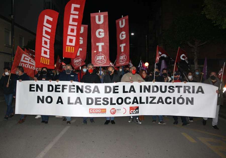 Unas 5.000 personas participaron en la manifestación del 23 de noviembre de 2021, que recorrió las calles de Puerto Sagunto 