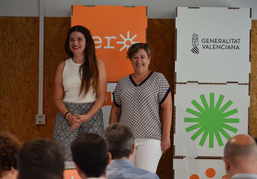 Las conselleras Mireia Mollà y Raquel Tamarit presentaron el programa #ZERO, energia de proximitat