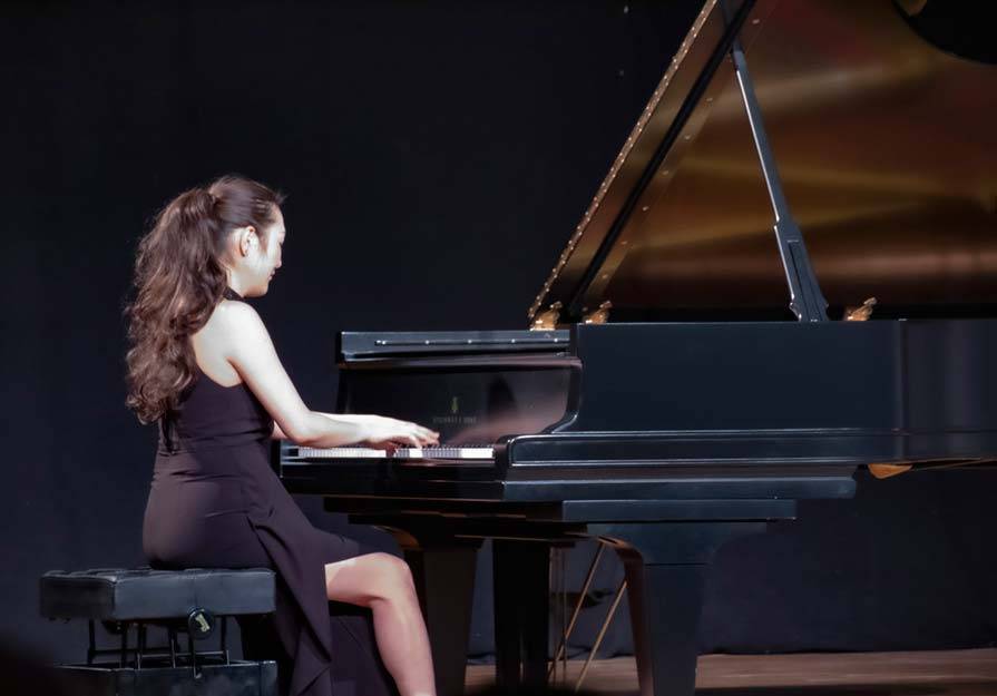 La pianista japonesa Ayako Fujiki durante su actuación