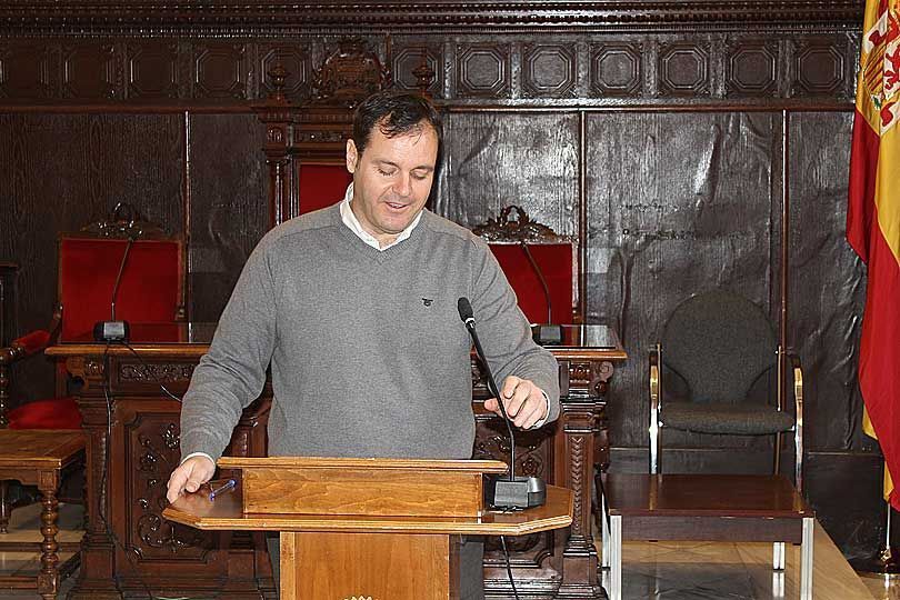 Sergio Muniesa fue el encargado de presentar las cuentas municipales