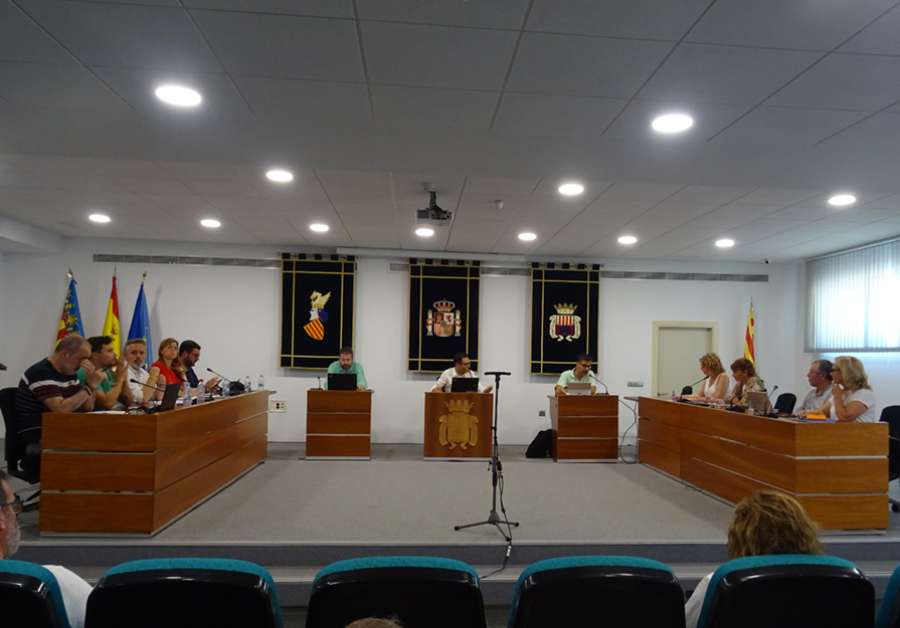 El Ayuntamiento de Canet d&#039;en Berenguer ha celebrado este viernes un pleno extraordinario